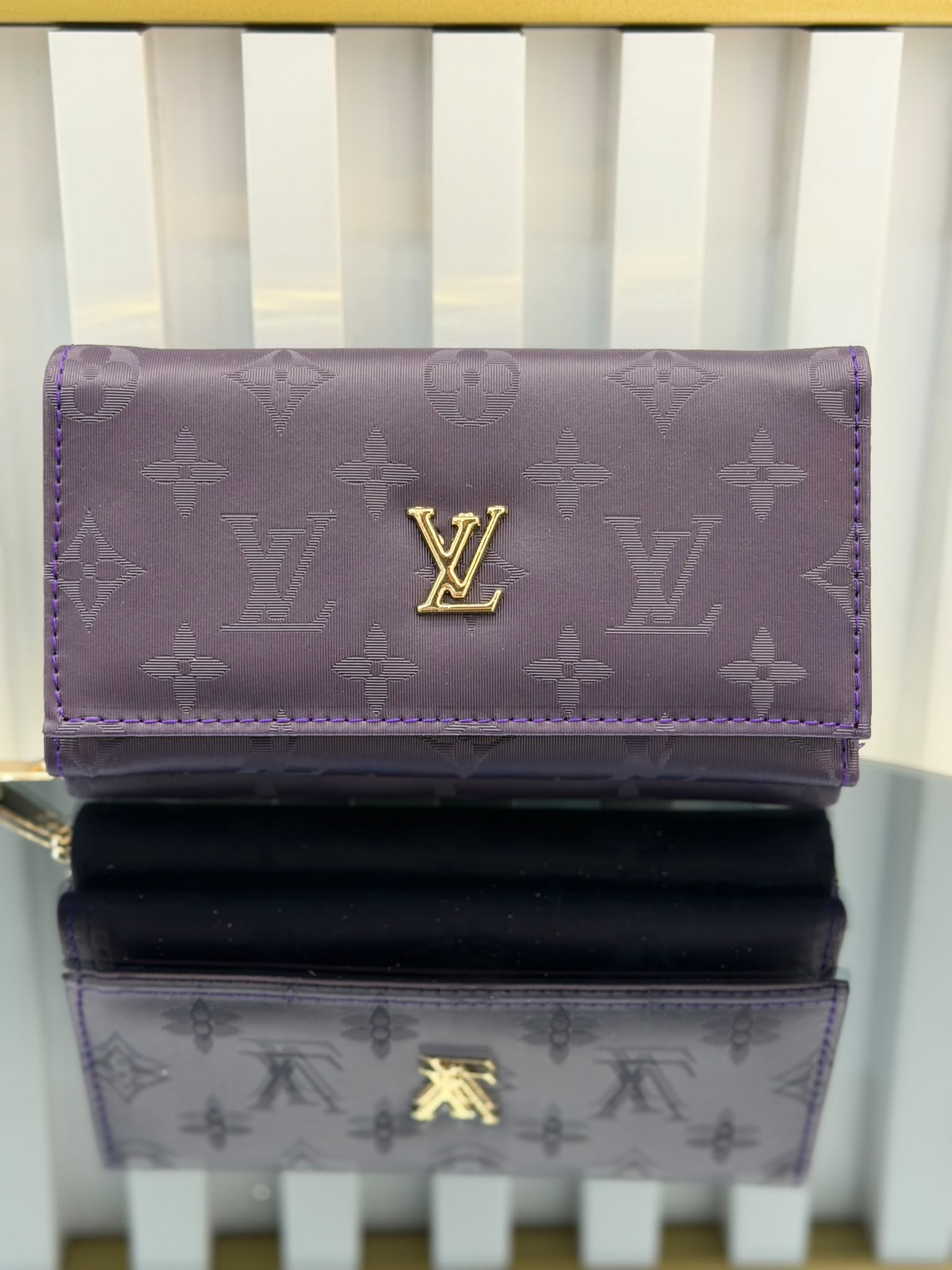 جزدان lv