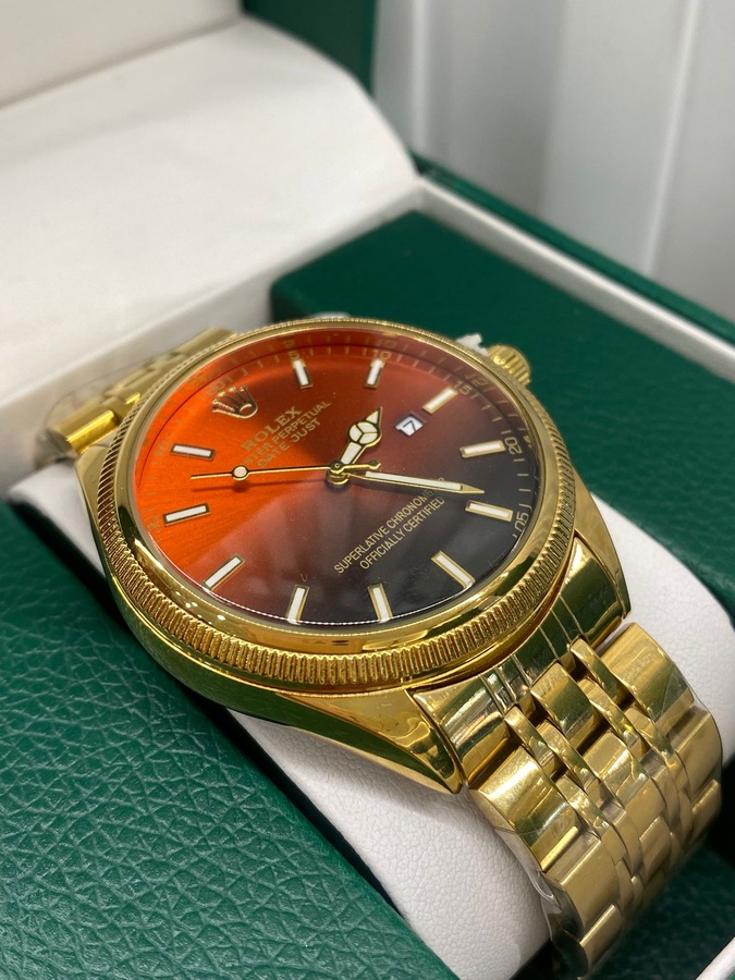 ساعة ROLEX