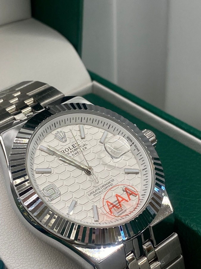ساعة ROLEX