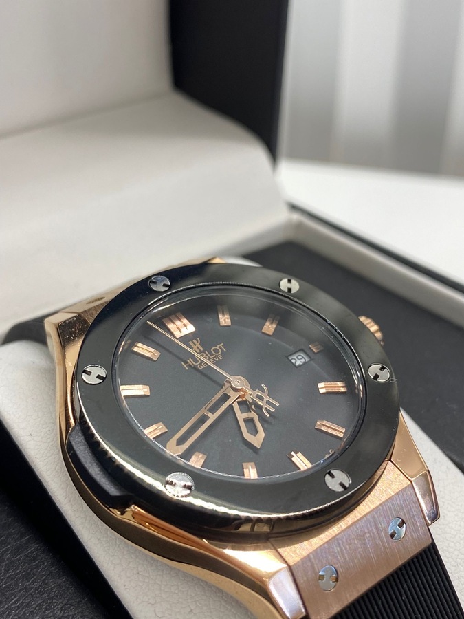 ساعة هبلوت (Hublot)