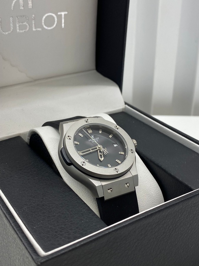 ساعة هبلوت (Hublot)