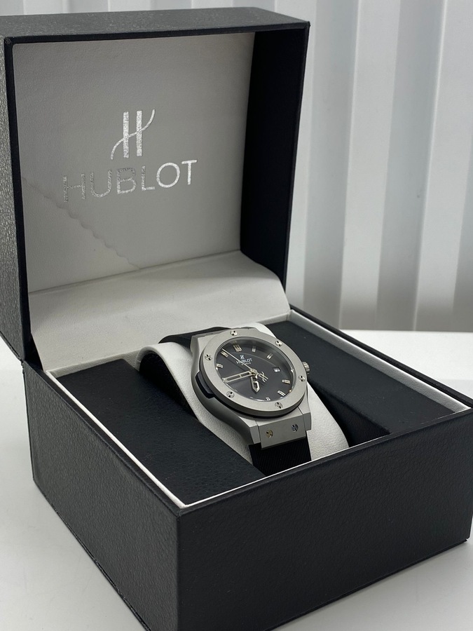 ساعة هبلوت (Hublot)
