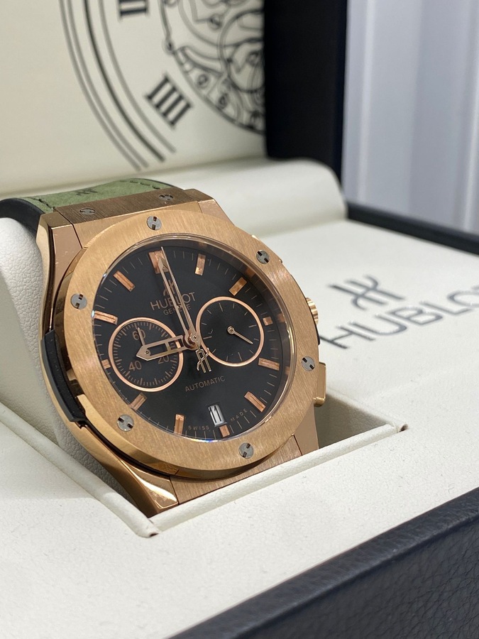 ساعة Hublot رجالي