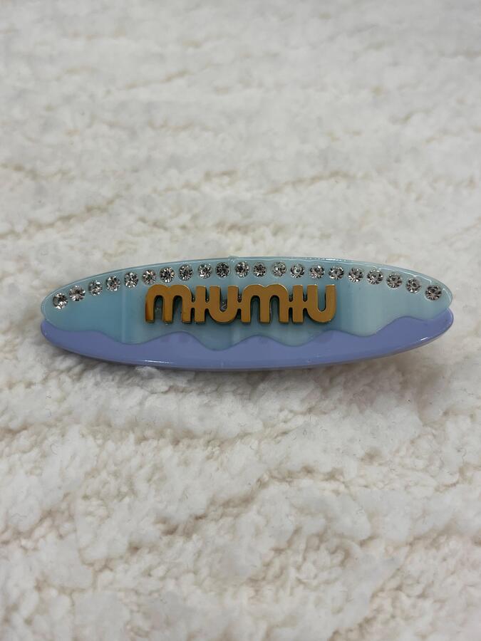 مشبك شعر miu miu