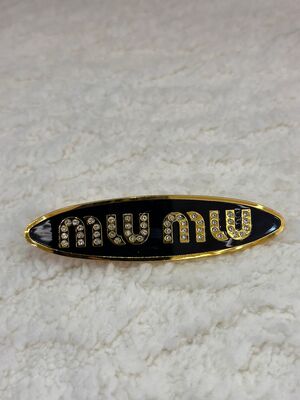 مشبك شعر miu miu