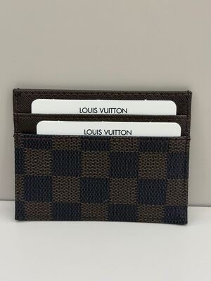 محفظة بطاقات lv
