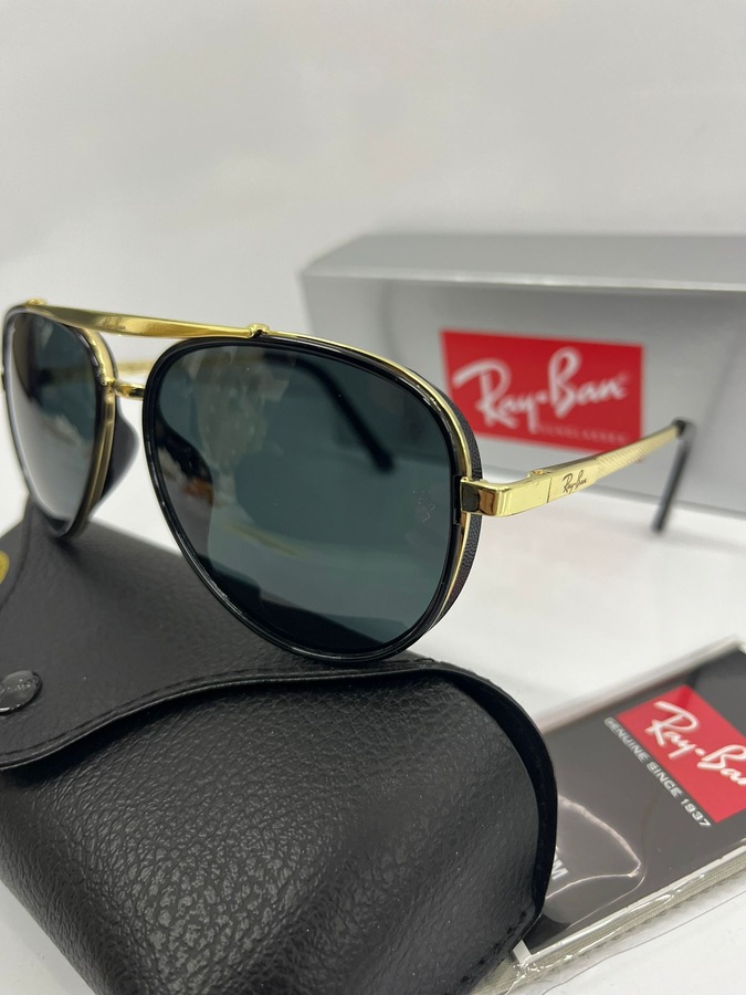نظارة شمسية من Ray ban