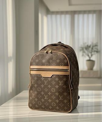 شنط ظهر  LV  كواليتي عالي