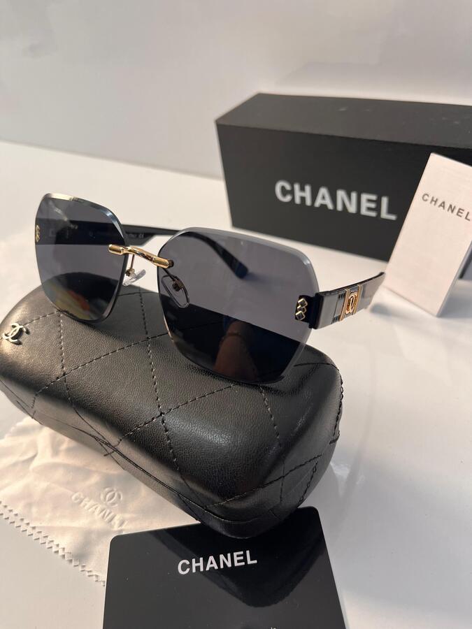 نظارة شمسية من CHANEL