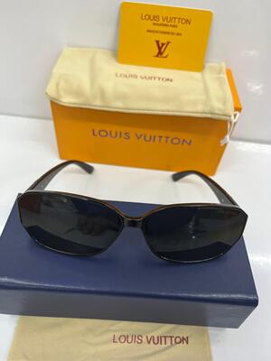 نظارة شمسية من LOUIS VUITTON