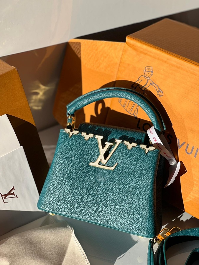 شنط Louis vuitton نخب حجم القاعدة 19 سم