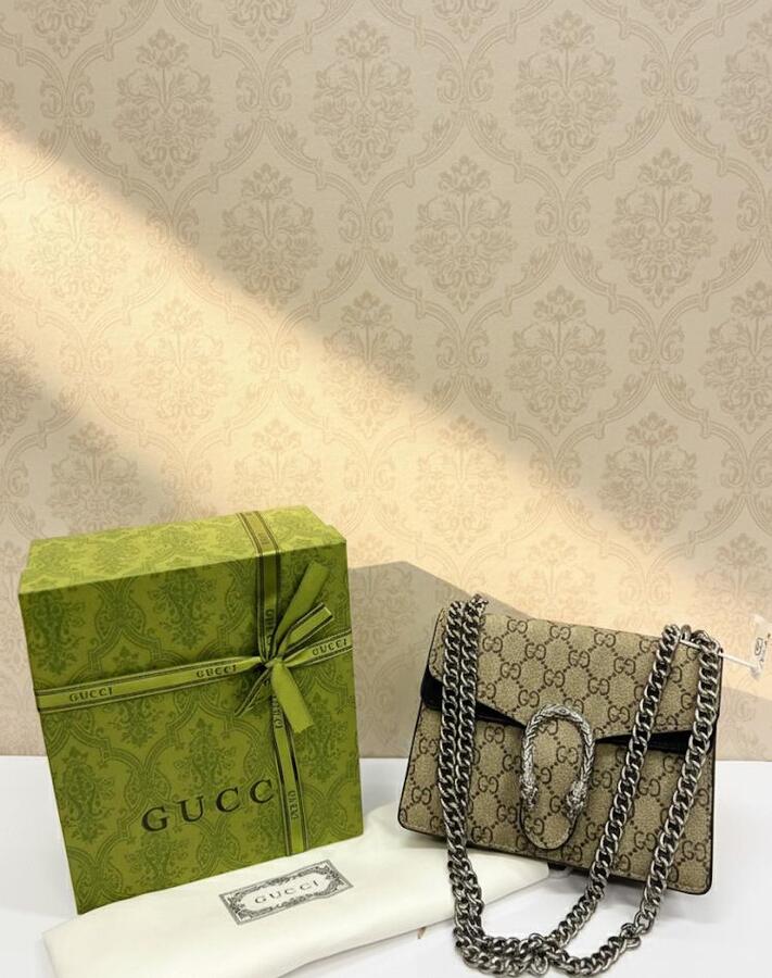 شنطة GUCCI  نخب عالي حجم القاعدة 20سم