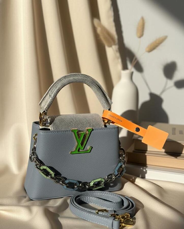 شنط LV نخب عالي حجم القاعدة 19 سم