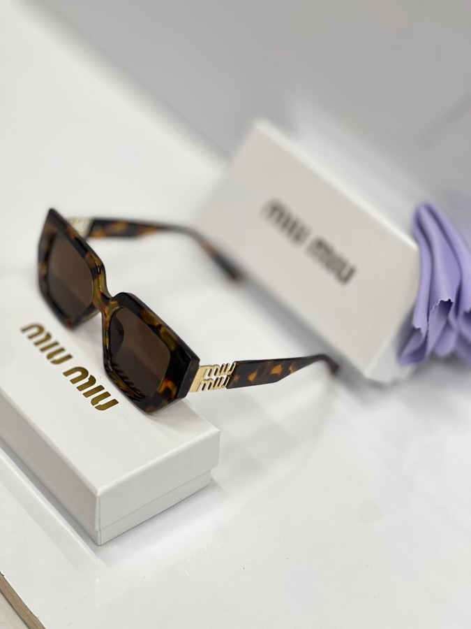 نظارة Miu miu